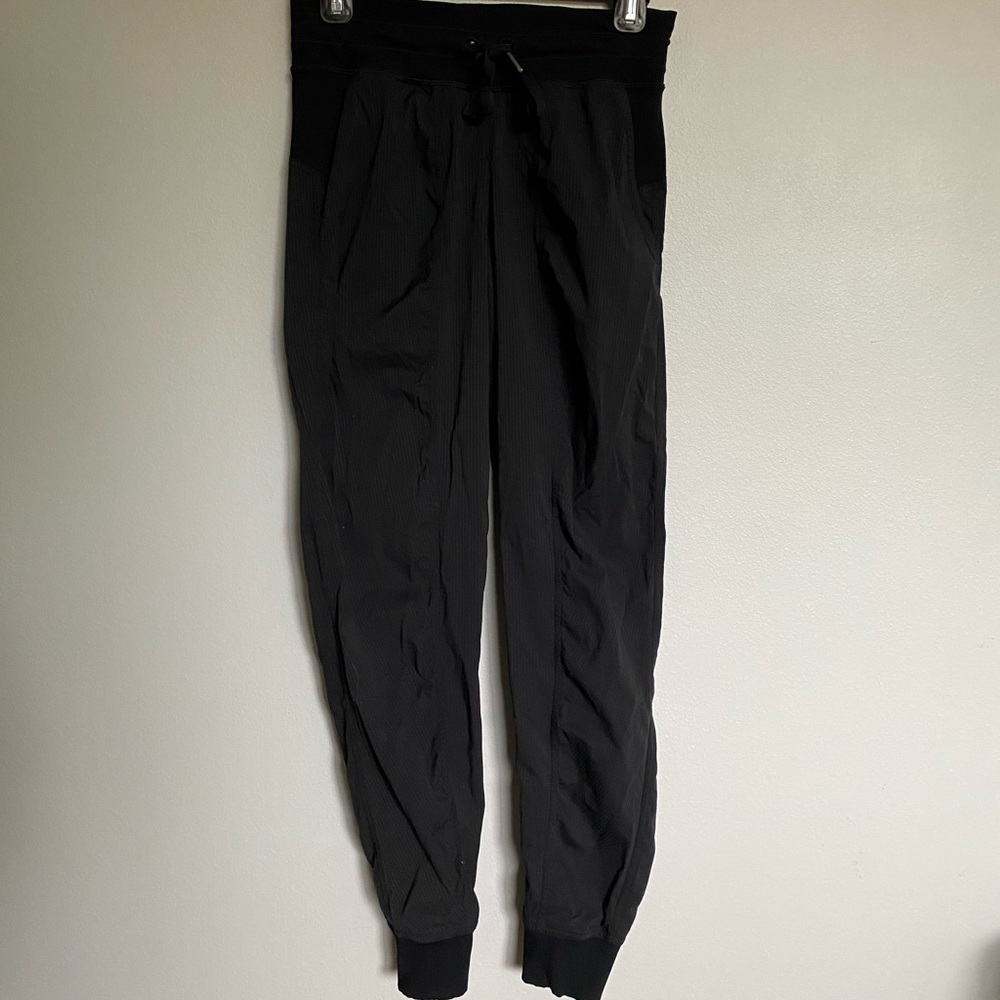 lululemon dance studio mid-rise jogger - like new